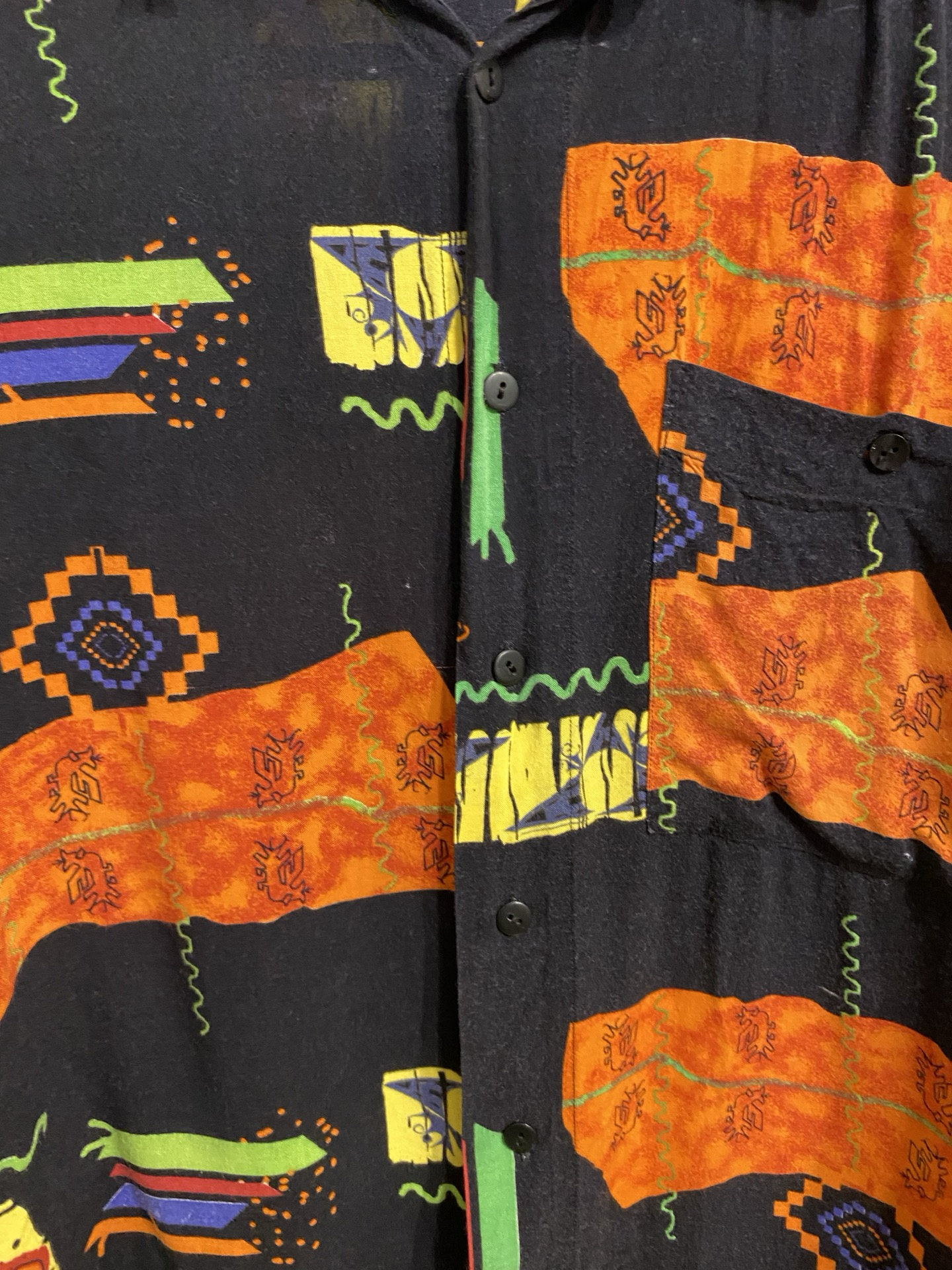 Vintage Style Multicolor Fantasy 90's Shirt Unisex Size M
