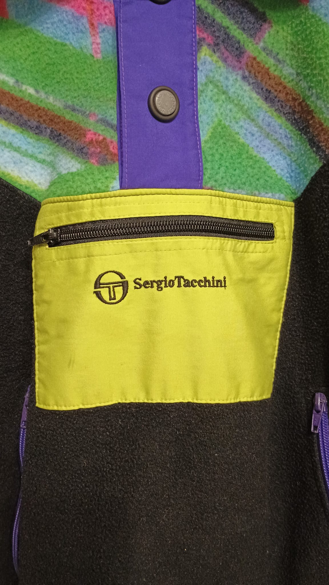 Vintage Multicolor Fantasy 90's Sergio Tacchini Fleece Unisex Size M