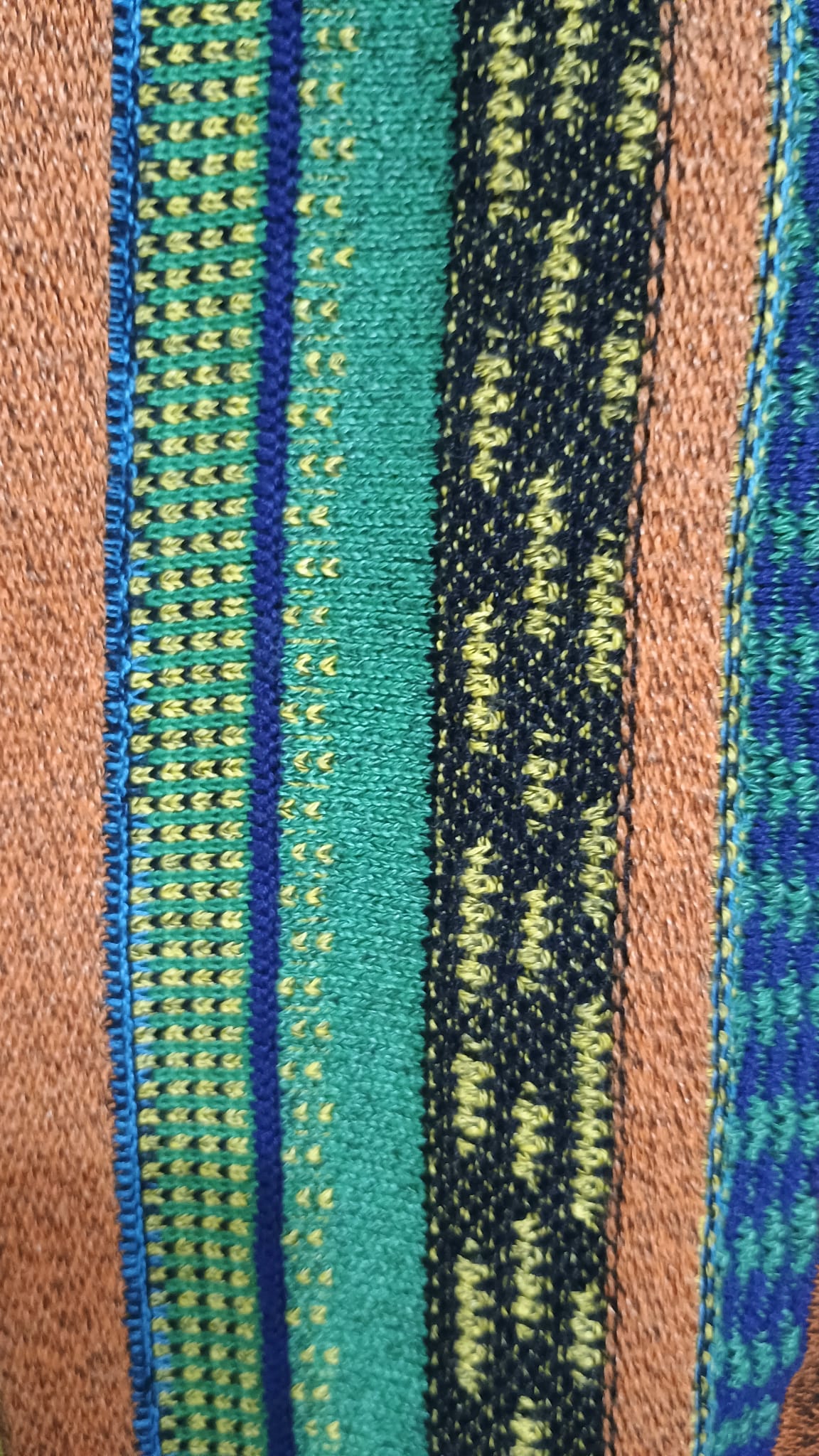Vintage Multicolor Fantasy 90's Sweater Unisex Size L