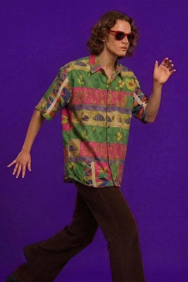 Vintage Multicolor Fantasy 90's Shirt Unisex Size M