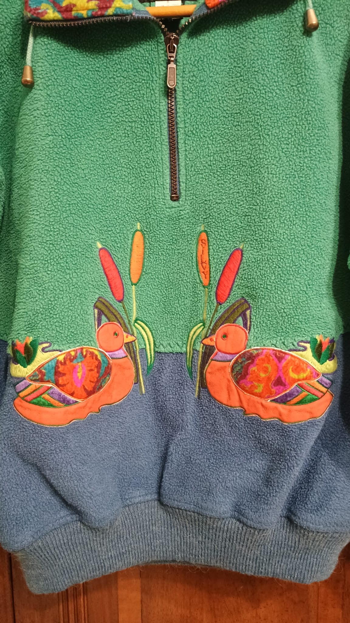 Vintage Multicolor Fantasy 90's Sweatshirt Unisex Size S