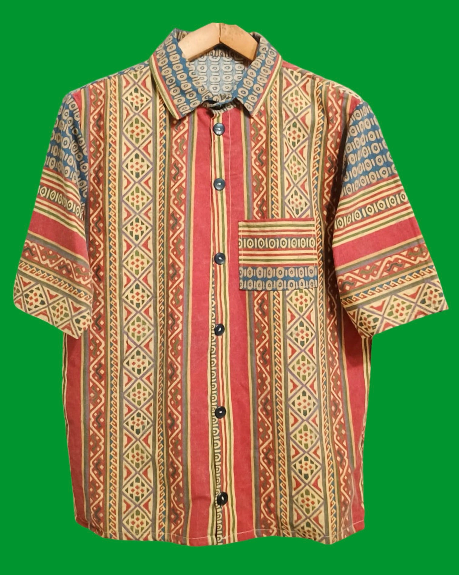 Vintage Multicolor Fantasy 90's Shirt Unisex Size M