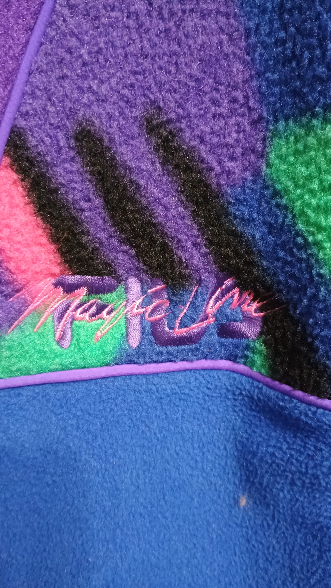 Vintage Multicolor Fantasy 90's Fila Fleece Unisex Size L