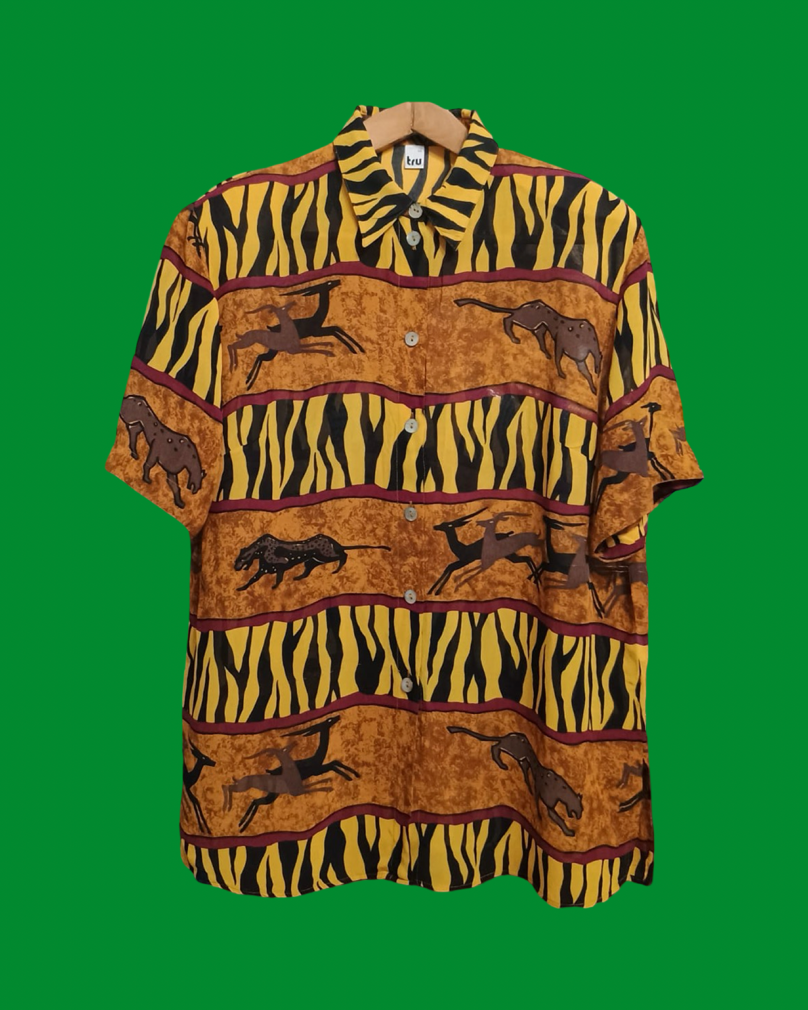 Vintage Multicolor Fantasy 90's Shirt Unisex Size M