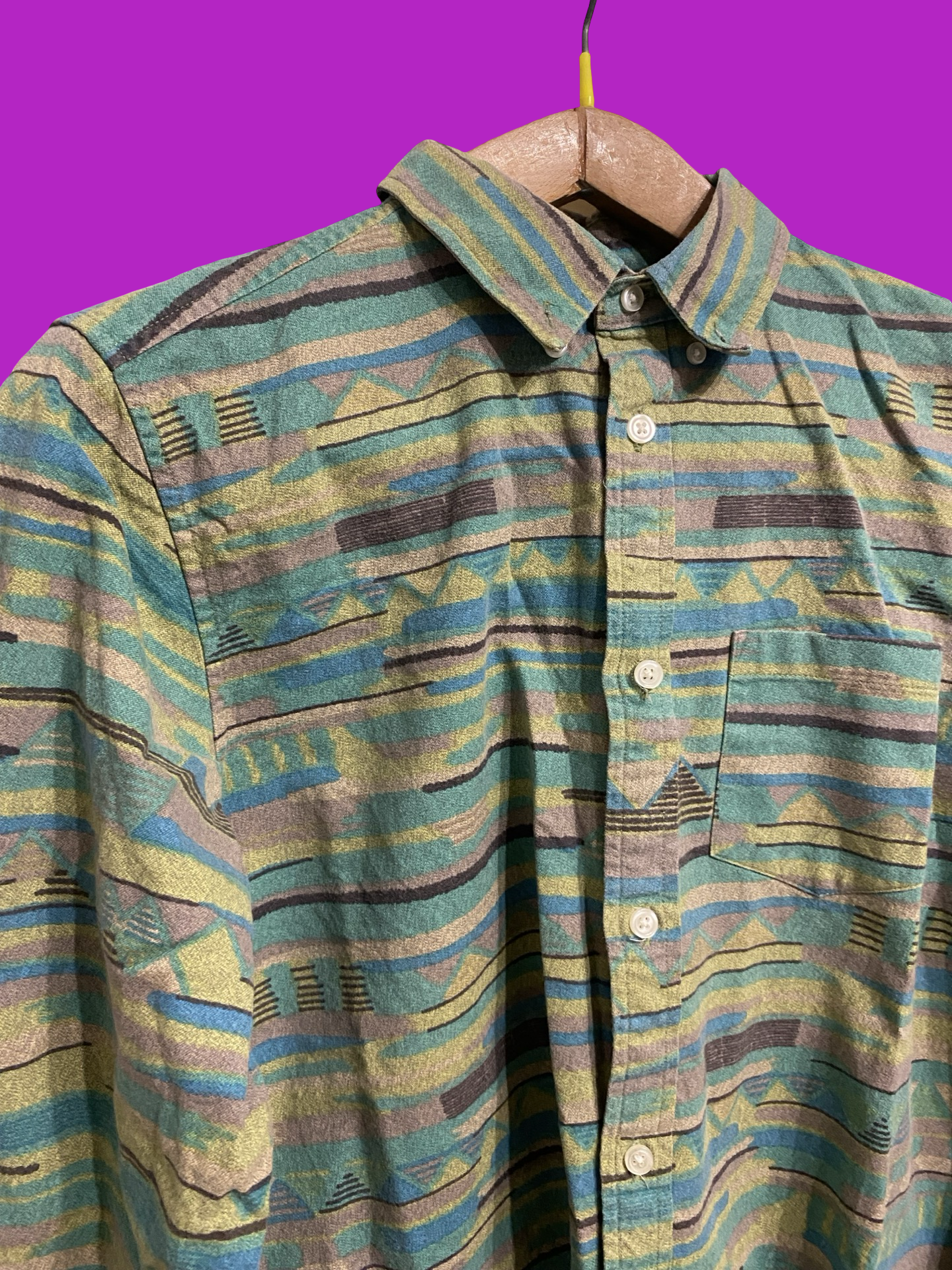 Vintage Multicolor Fantasy 90's Carhartt Shirt Unisex Size M