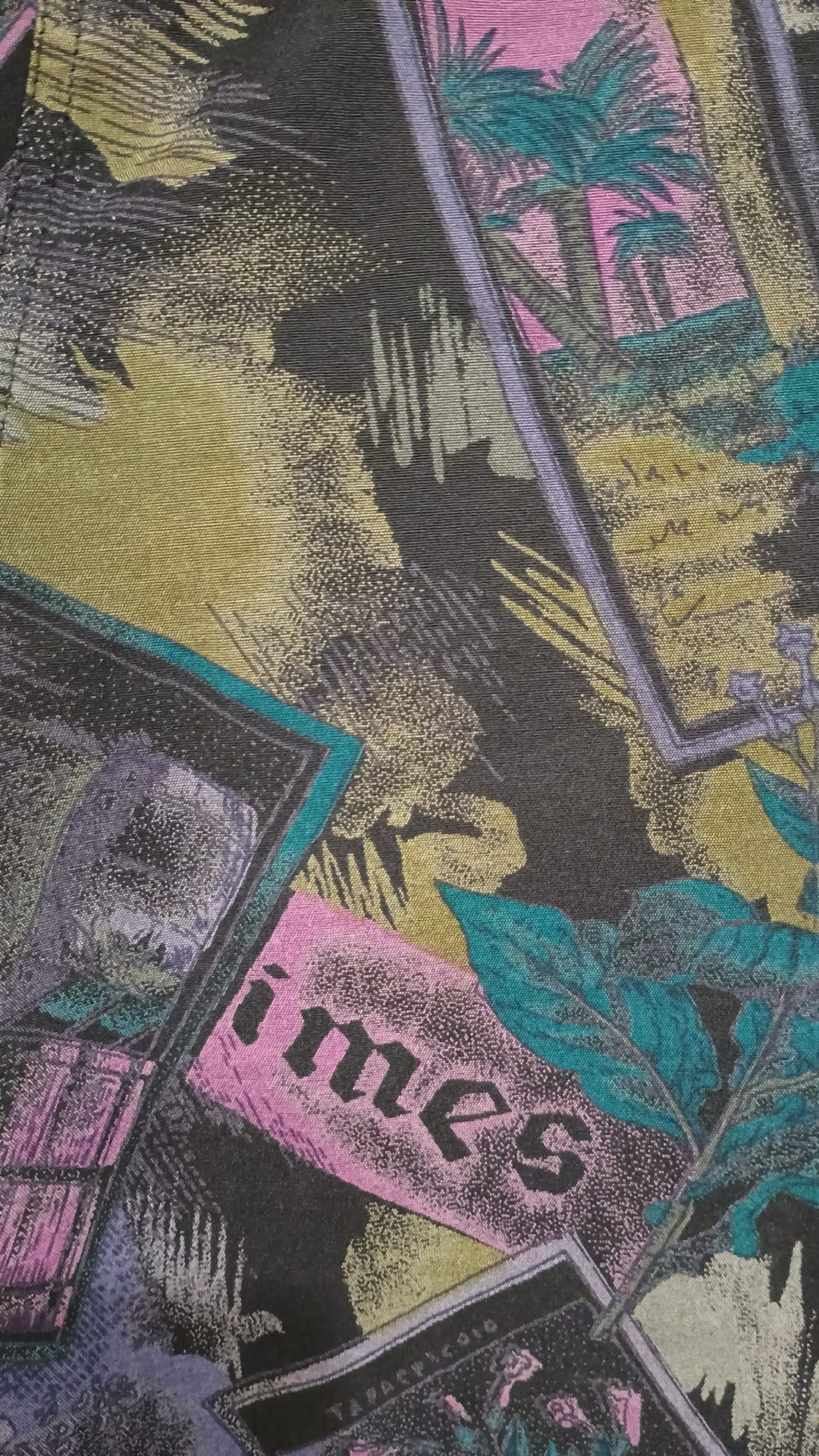 Vintage Multicolor Fantasy 90's Shirt Unisex Size L