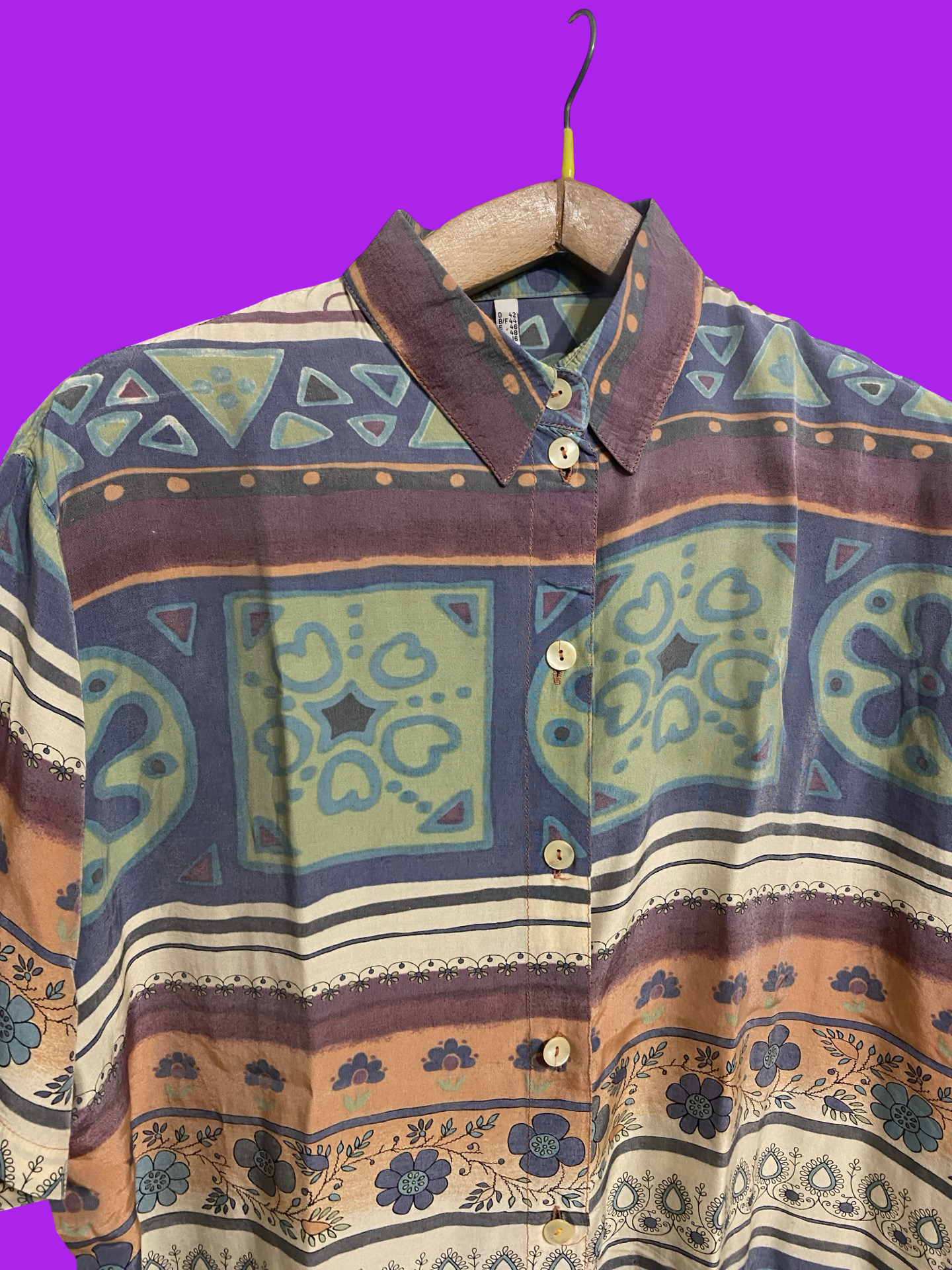 Vintage Multicolor Fantasy 90's Shirt Unisex Size M