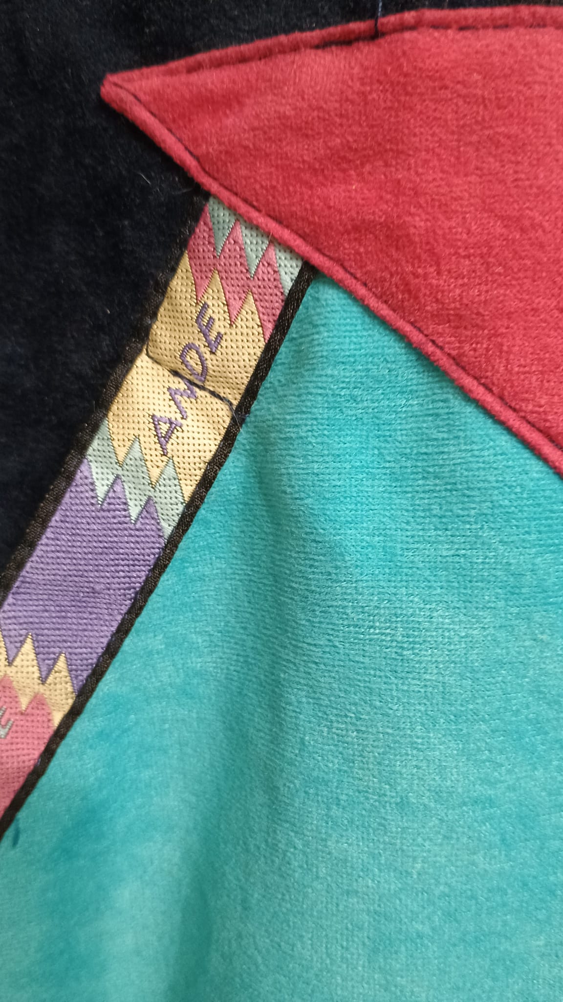 Vintage Multicolor Fantasy 90's Sweater Unisex Size L