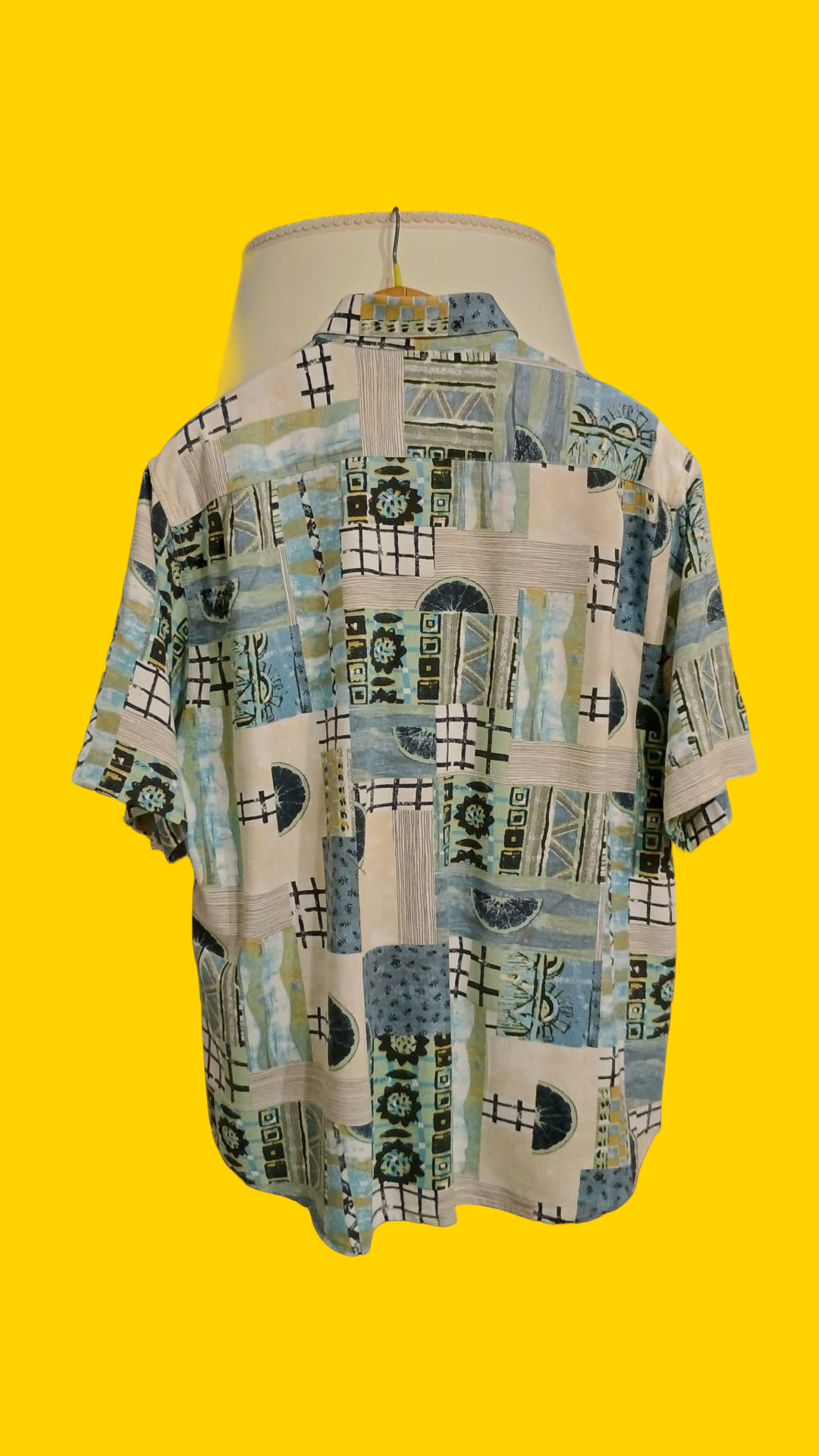 Vintage Multicolor Fantasy 90's Shirt Unisex Size M