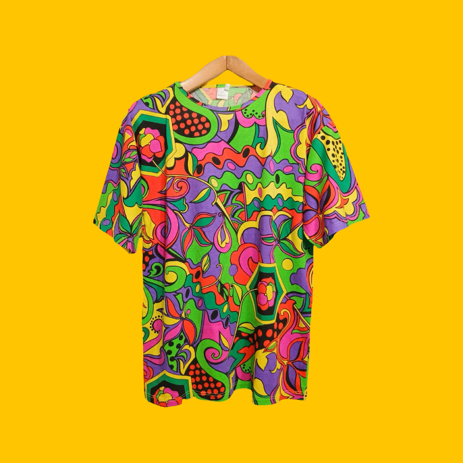 Vintage Multicolor Fantasy 90's Shirt Unisex Size S